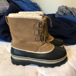 Duck boots